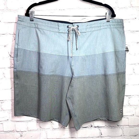 NWOT |•BILLABONG•| Men's Swim Board Surf Shorts Trunks Size 40 - Picture 1 of 8